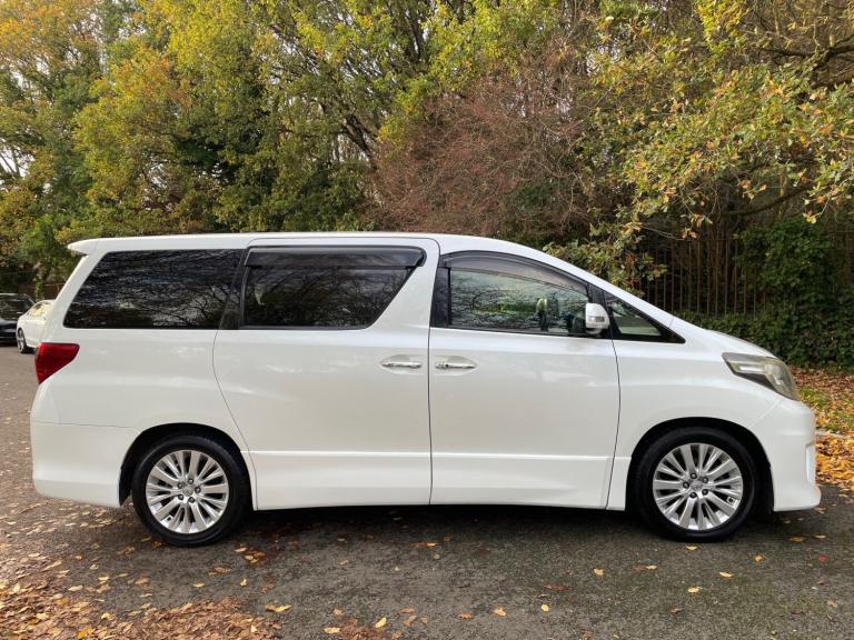 TOYOTA ALPHARD 2.4 2012