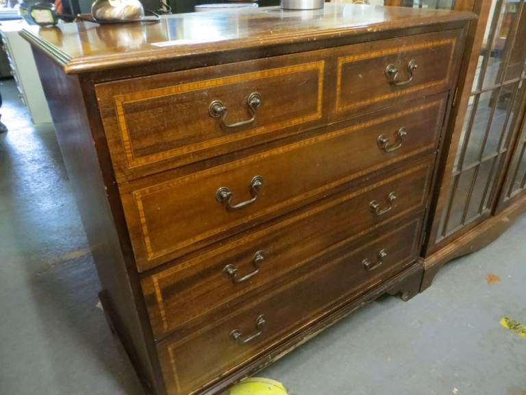 Classic Chest of Drawers (Kenilworth Lions Furniture Store) ref G20