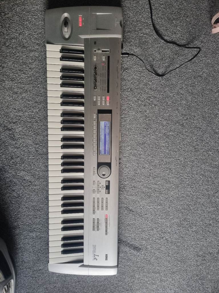 Korg le 61 keys keyboard 