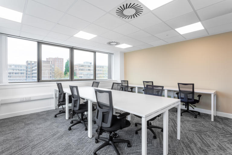 Wolverhampton - WV30SR \ Find Office Space with 5 Desks