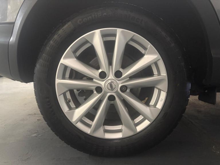 2014 Nissan Qashqai 1.2 DiG-T Acenta 5dr HATCHBACK PETROL Manual