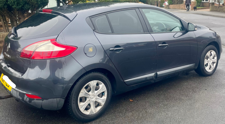 Renault Megane 🪨🪨1.6 16v VVT Expression New shape model 110 bhp Hpi clear Great car (2011 11)