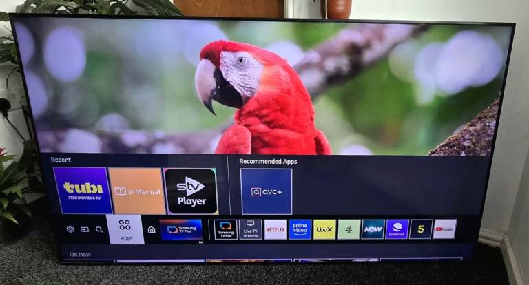 Samsung smart TV 65 inch 4k UHD Good Working NO STAND 