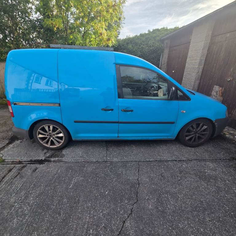 Vw caddy 2010 swb stripping for parts 