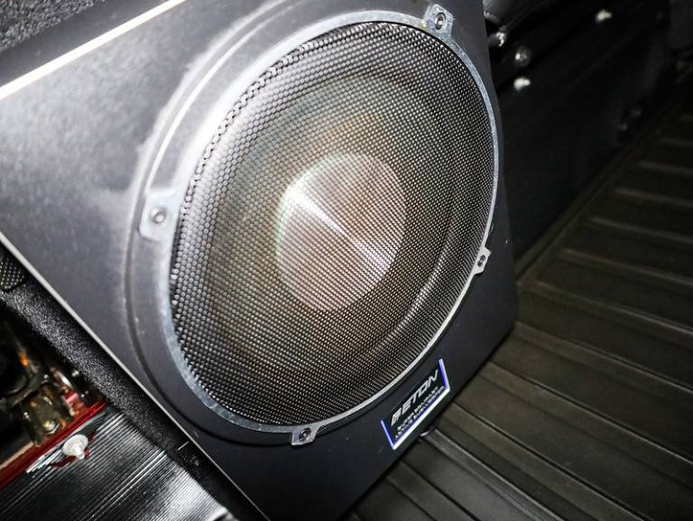 2014 Land Rover Defender XS Utility Wagon TDCi [2.2] PANEL VAN DIESEL Manual