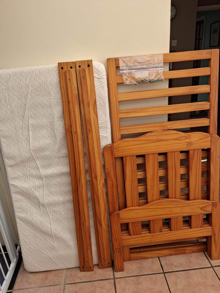 Cot/ Cot Bed 