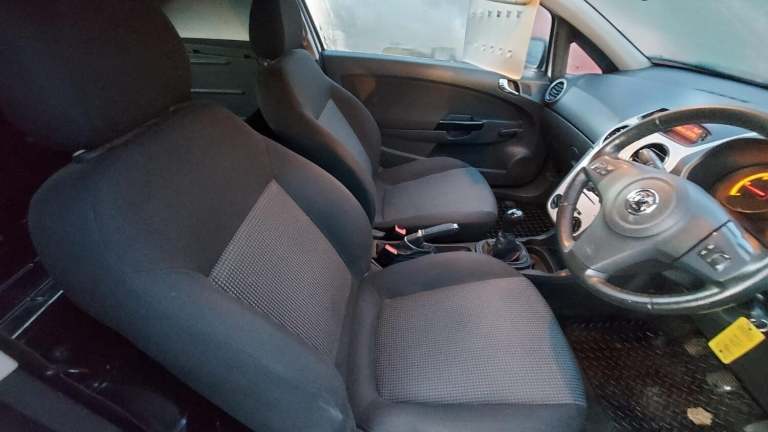 VAUXHALL CORSA 1.3 CDTi 16v 2009