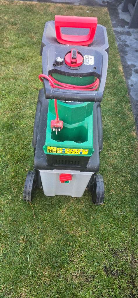 Garden shredder