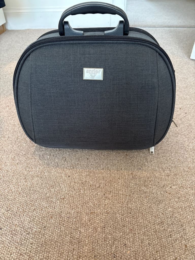 Travel Vanity Case (Antler)