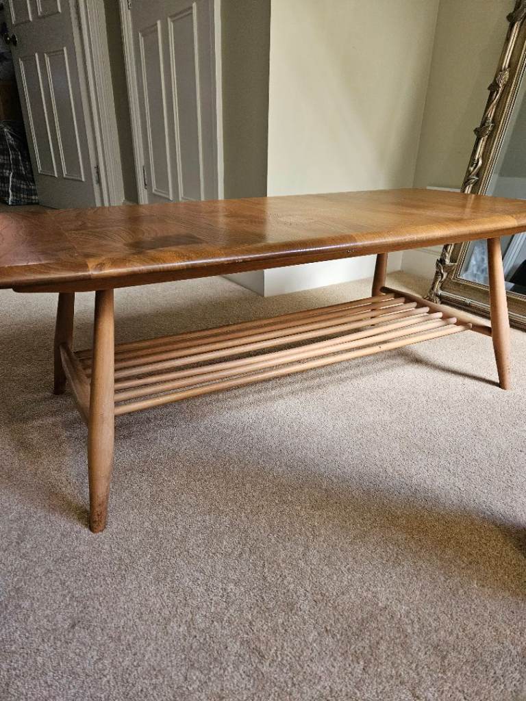 Recollection Windsor coffee table with one visible mark.