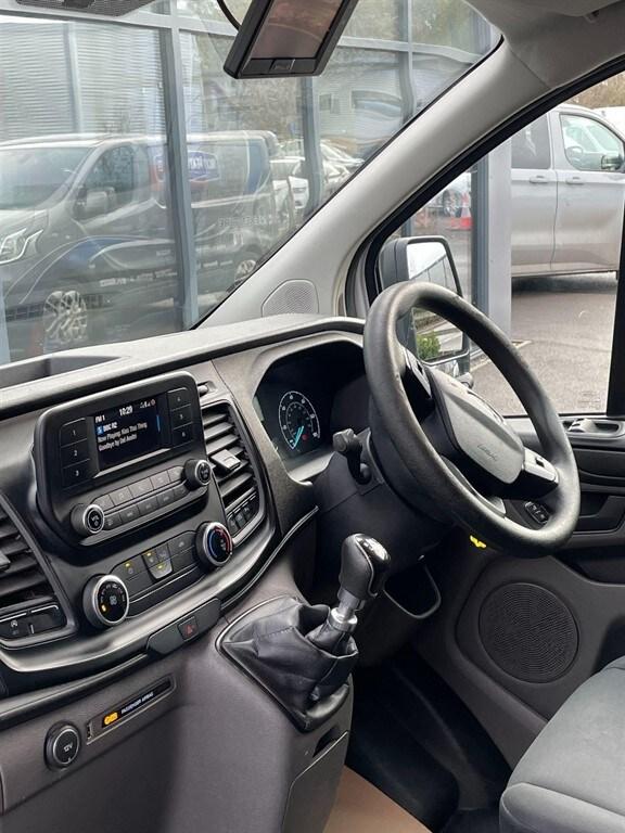 2020 Ford Transit Custom 2.0 300 EcoBlue Leader L2 H1 Euro 6 (s/s) 5dr Panel Van Diesel Manual