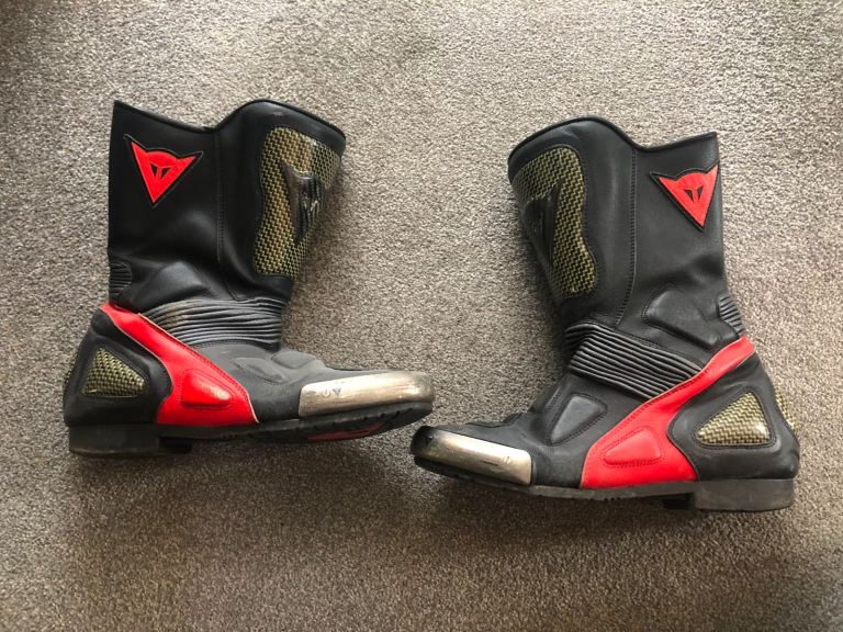 Size 9 Motorbike boots