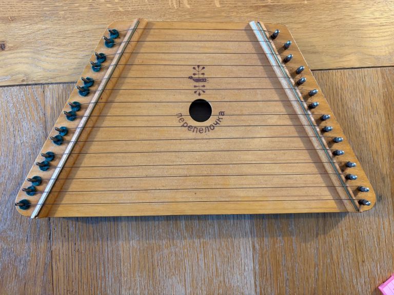 Russian Zither by Perepelochka