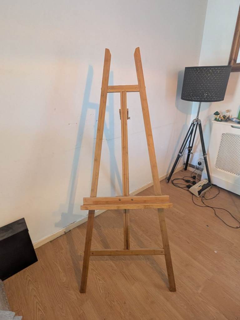 Wooden Artist Easel – Good Condition