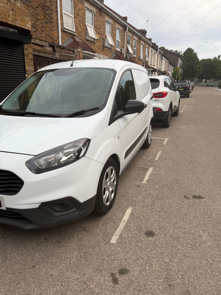 Ford, TRANSIT COURIER, Panel Van, 2022, Manual, 1498 (cc)