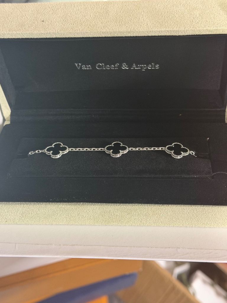 Van Cleef & Arpels Alhambra Bracelet – Silver, black 