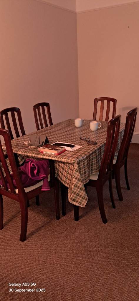 Table and 6 chairs. FREE!