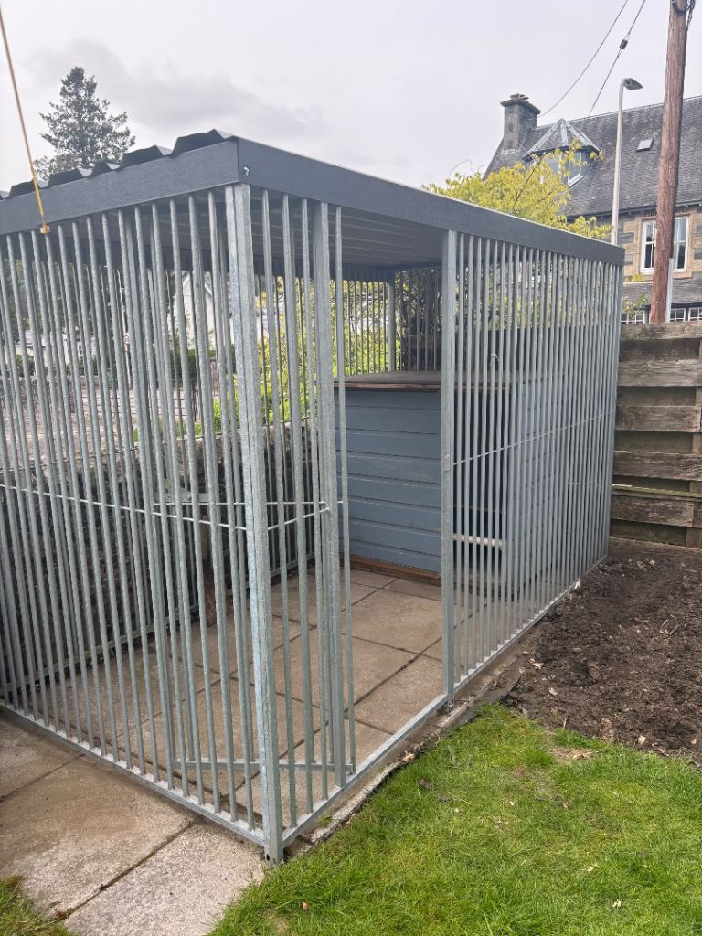 Dog run/kennel