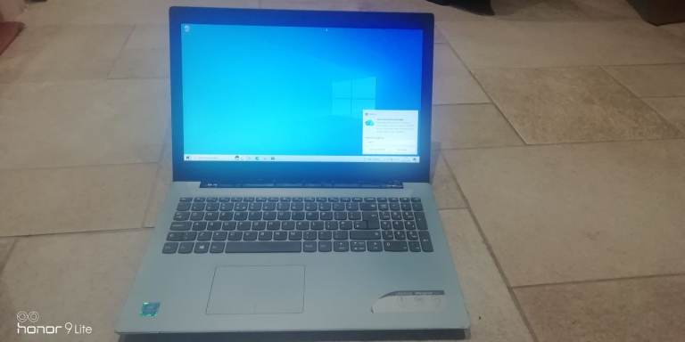Lenovo IdeaPad 320 laptop. Windows 10. Slim 15.6 inch . Intel hd. 1tb