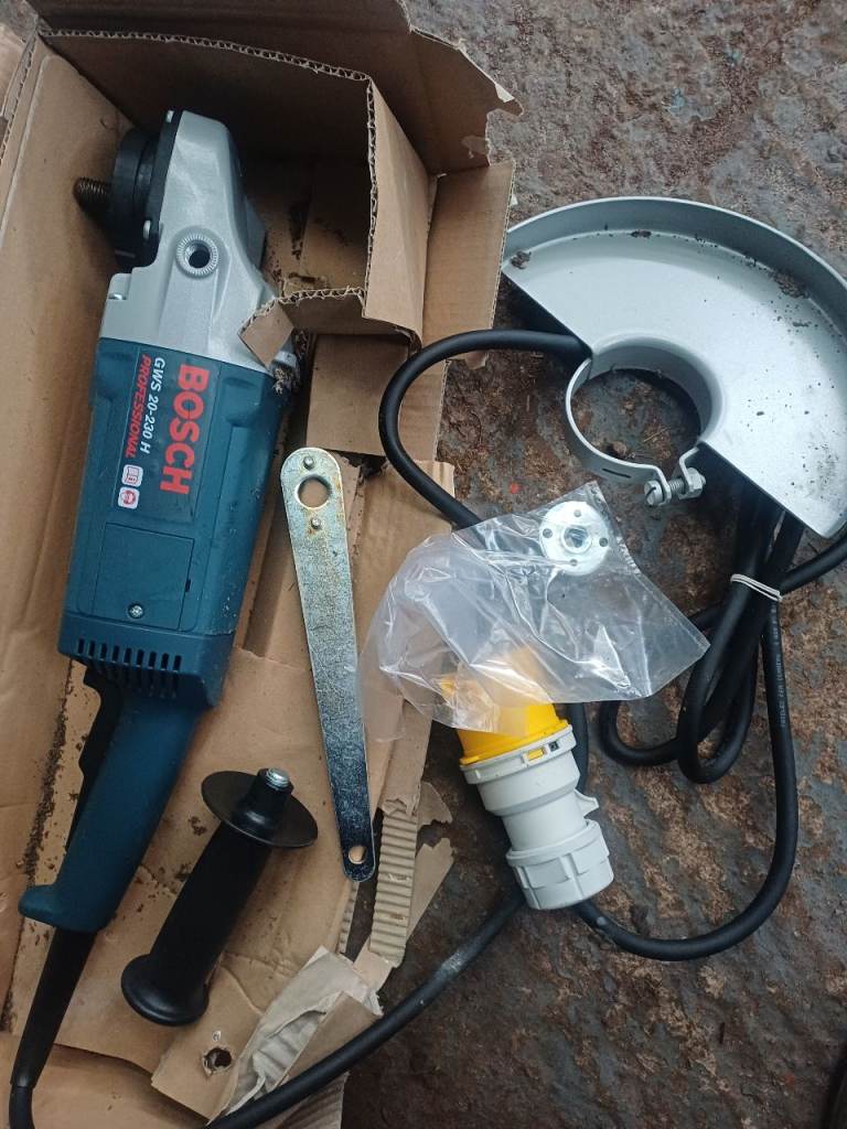 Bosch GWS 20-230 H angle grinder