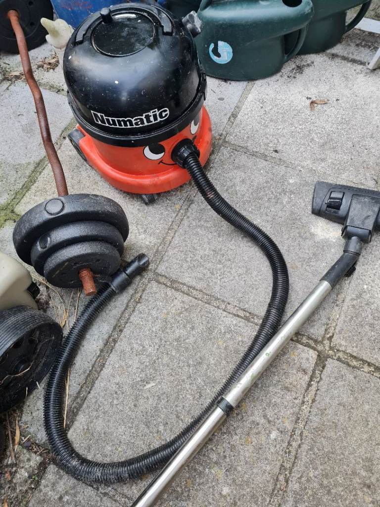 Henry neumatic powerful vacuum cleaner 