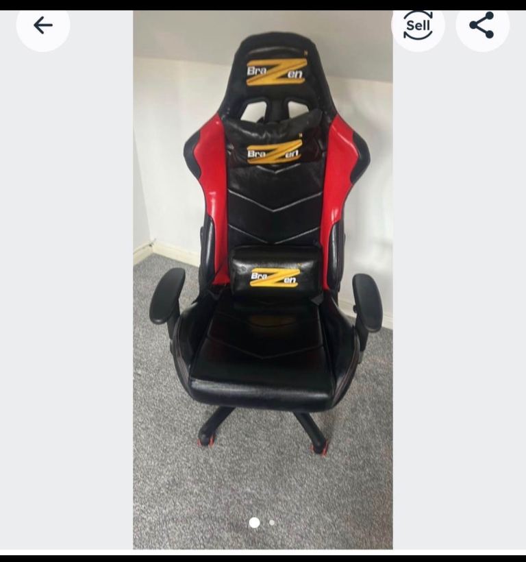 Gaming chair 