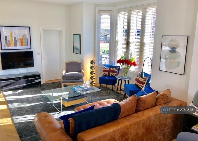 1 bedroom flat in Hulton Street, Salford, M5 (1 bed) (#2762845)