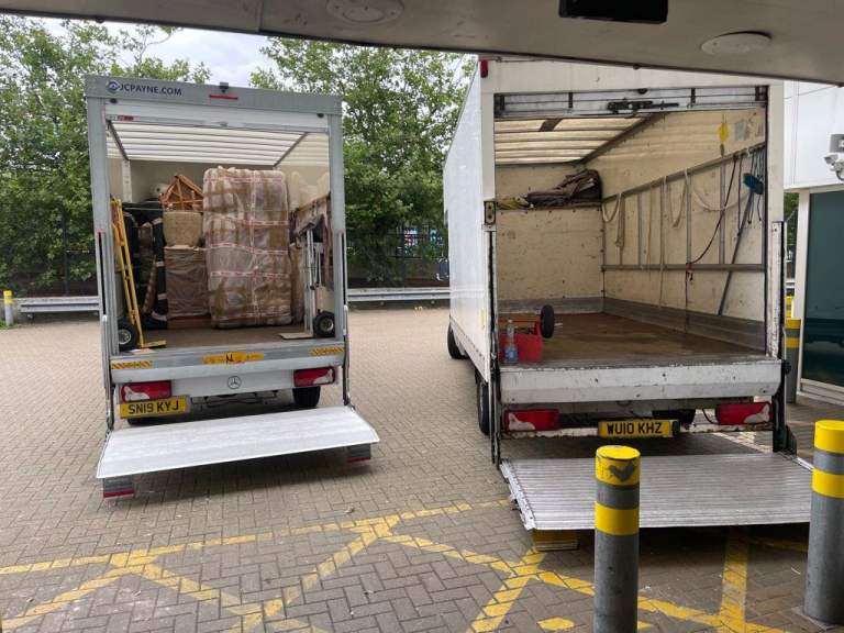MAN AND VAN HOUSE OFFICE REMOVALS 