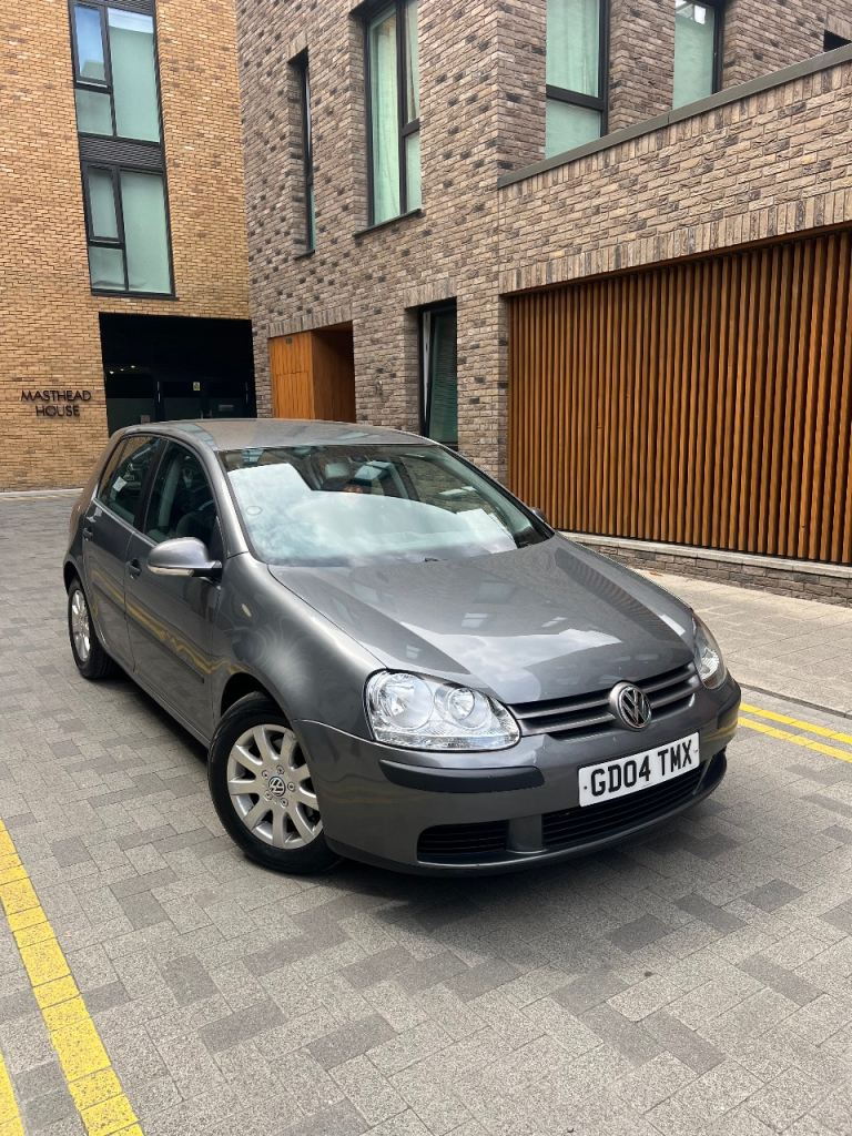Volkswagen GOLF FSI 1.6L automatic £1600