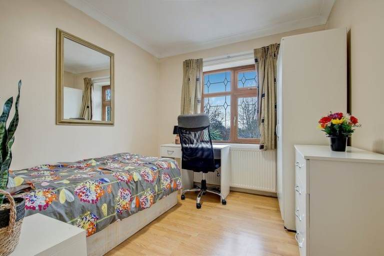 💙Beautiful single room in Harrow, Available Now✅