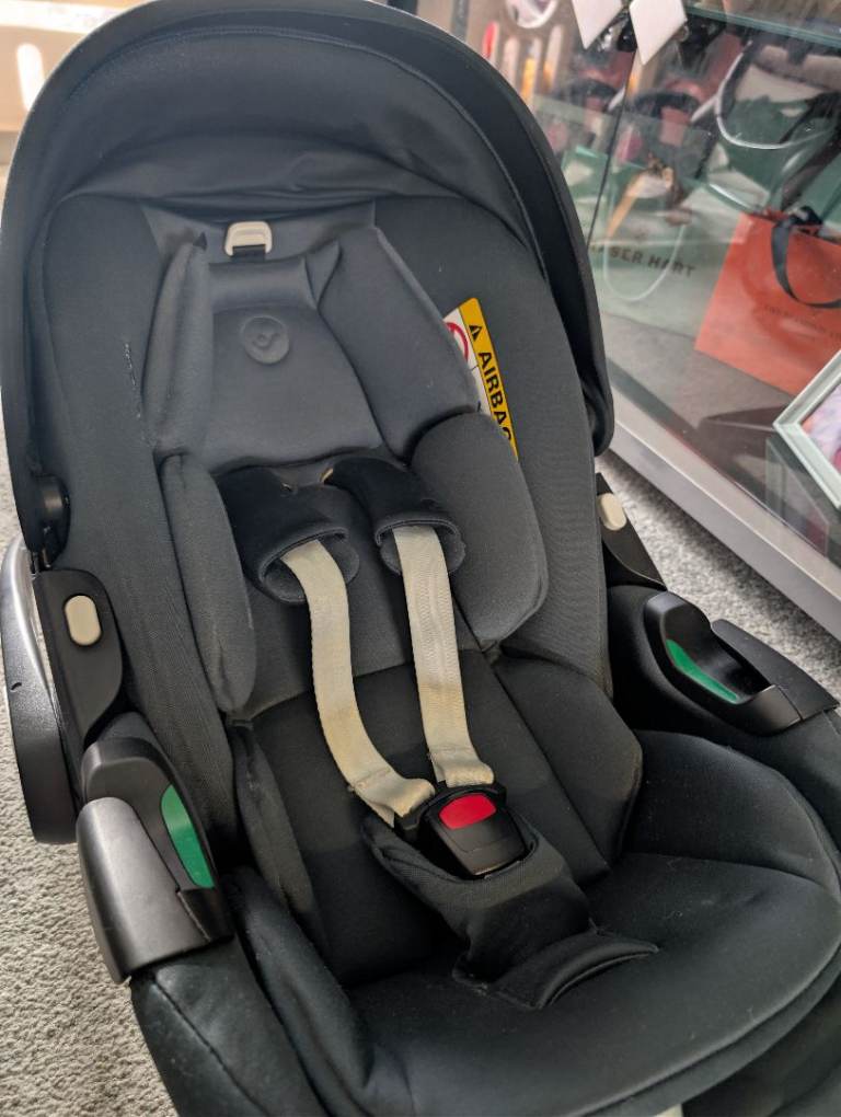 Maxi Cosi pebble pro 360 with pro 360 base