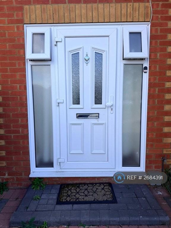 Studio flat in House, Harrow, HA3 (#2684391)