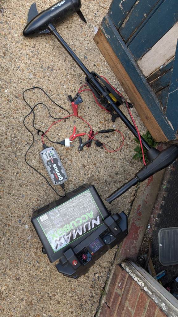 Bison Trolling motor with battery charger and battery box