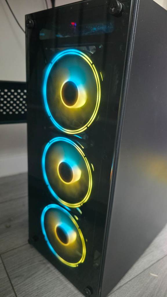 Excellent gaming PC, good spec, quality monitor, keyboard, mouse and ...