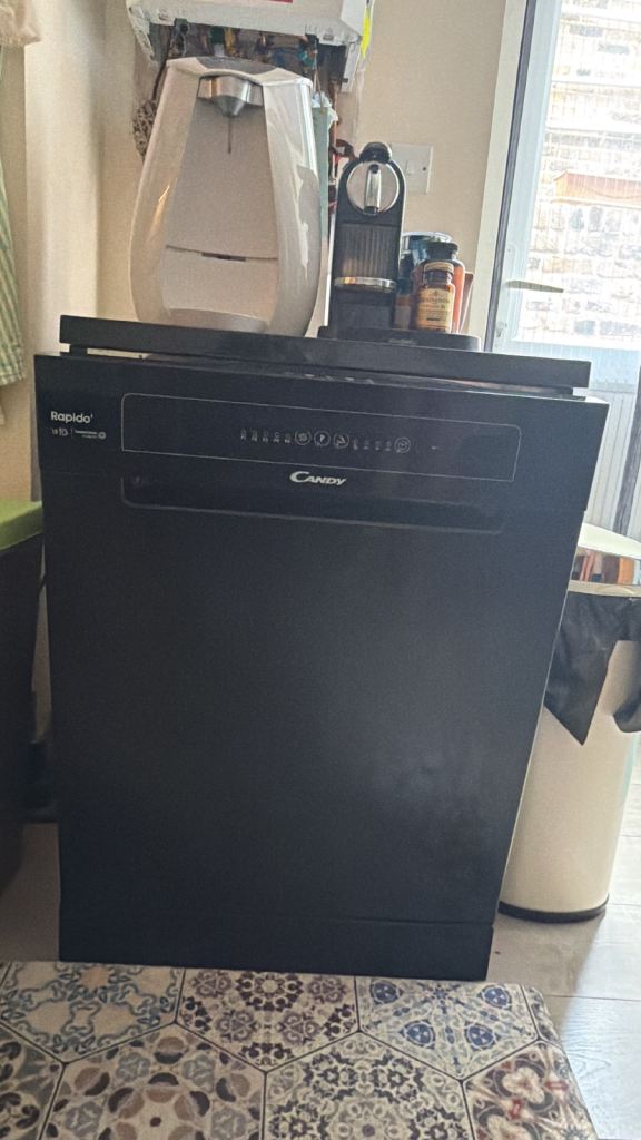 Candy Black Dishwasher – Good Condition