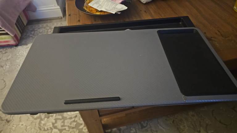 Laptop tray 