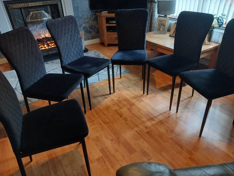 6 Dining table chairs