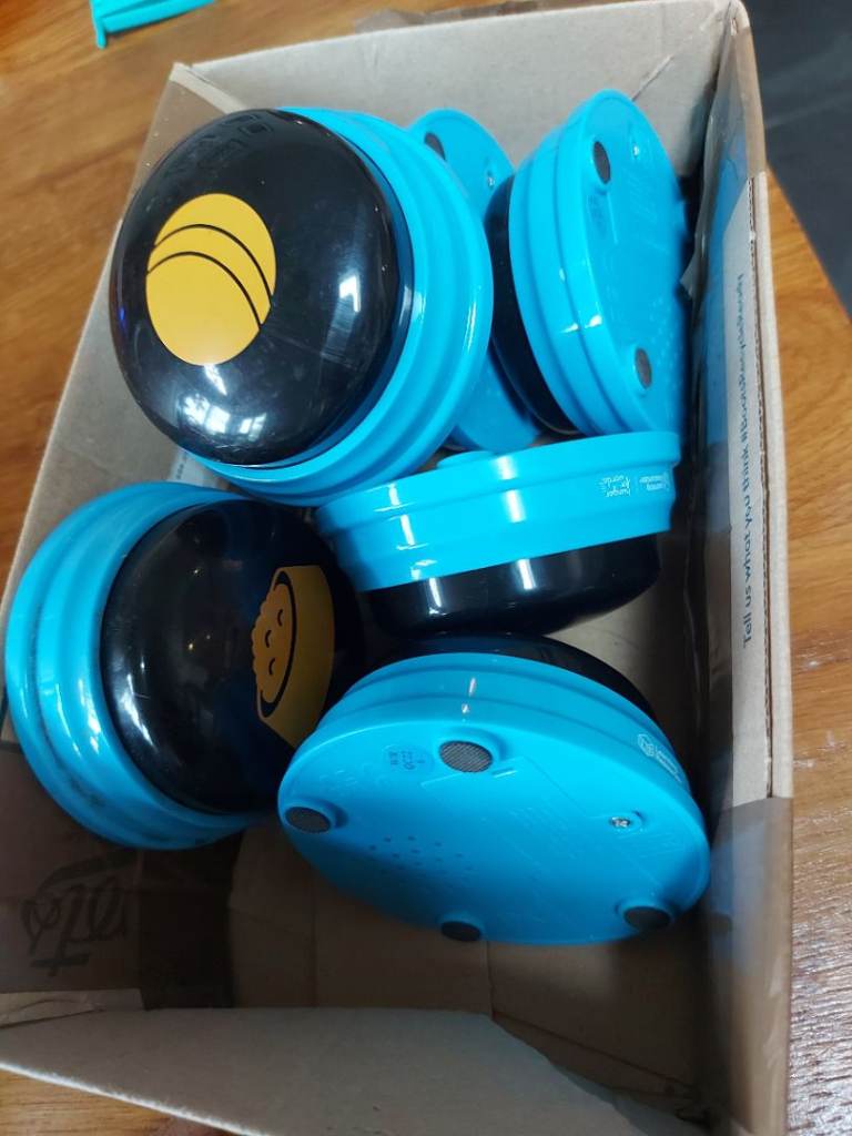 Pre recorded talking dog buttons 