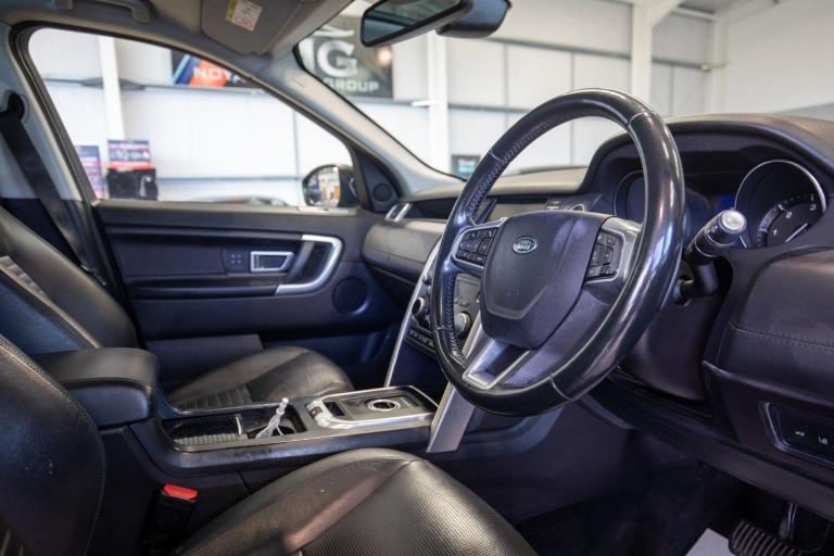 2016 Land Rover Discovery Sport 2.0 TD4 HSE Luxury SUV 5dr Diesel Auto 4WD Euro 6 (s/s) (180 ps) ...