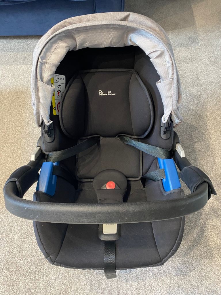 Silver Cross Black Baby Car Seat - Good Condition
