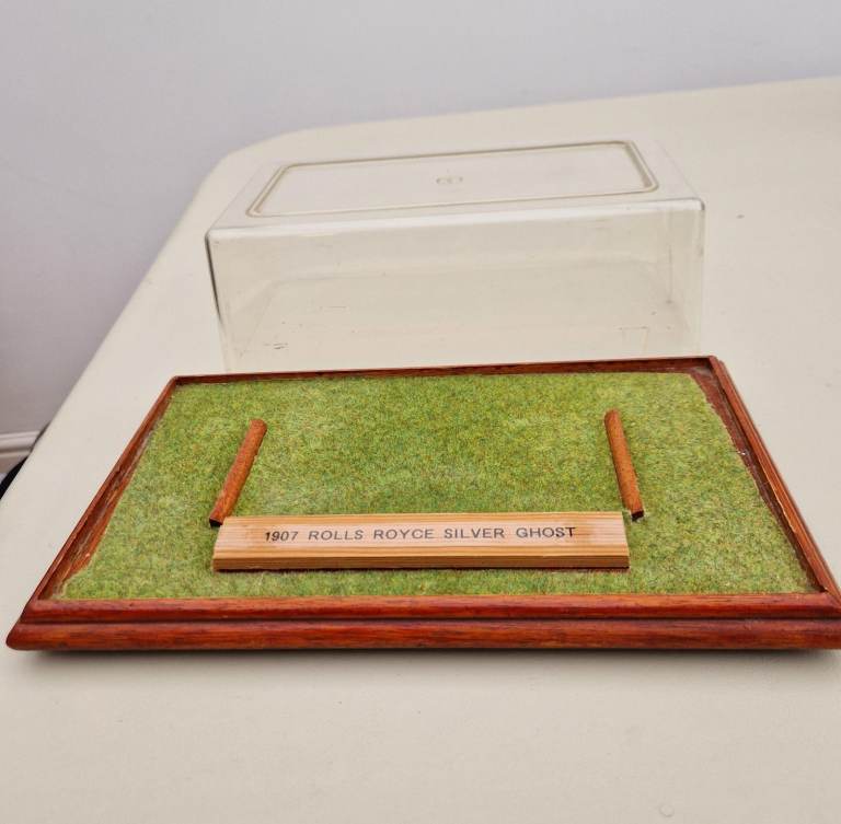 home made model car display case 27 x 16 x 10cm