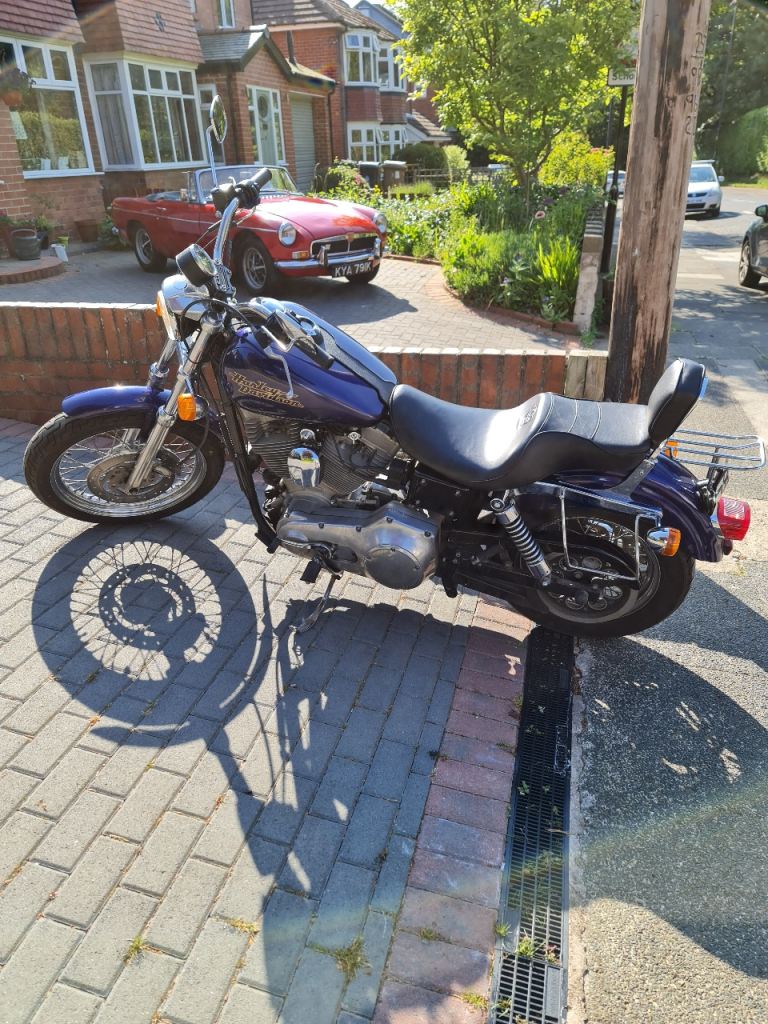 Harley Davidson dyna Superglide 