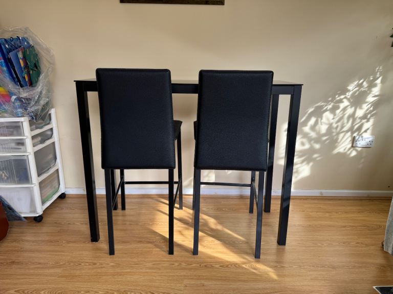 Glass breakfast bar with 2 faux leather chairs