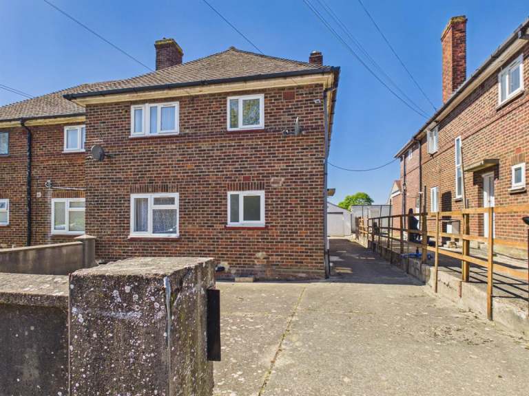 2 bedroom flat in Flat 1, East Oxford & Rose Hill