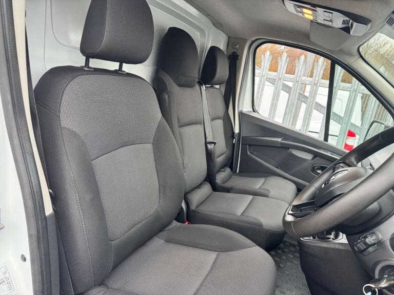 2023 Renault Trafic SL28 Blue dCi 130 Business+ Van PANEL VAN DIESEL Manual