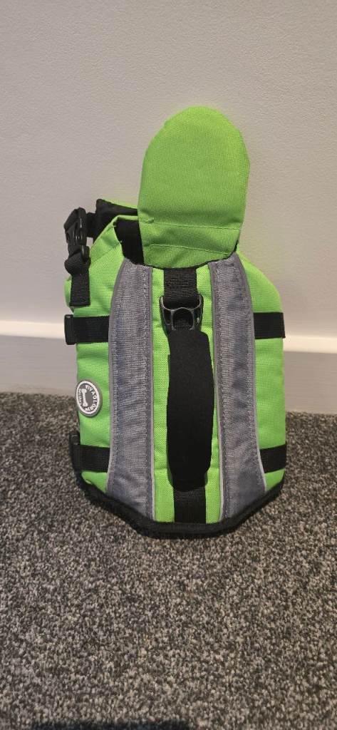 Dog life jacket