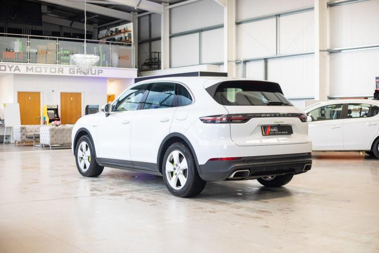 2021 Porsche Cayenne E-Hybrid 5dr Tiptronic S ESTATE PETROL/ELECTRIC Automatic