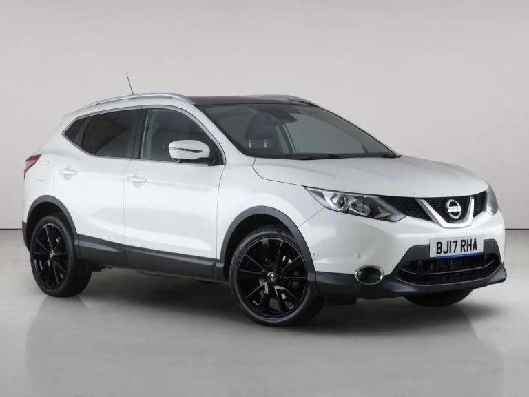 2017 Nissan Qashqai 1.6 dCi Tekna XTRON 2WD Euro 6 (s/s) 5dr SUV Diesel Automatic