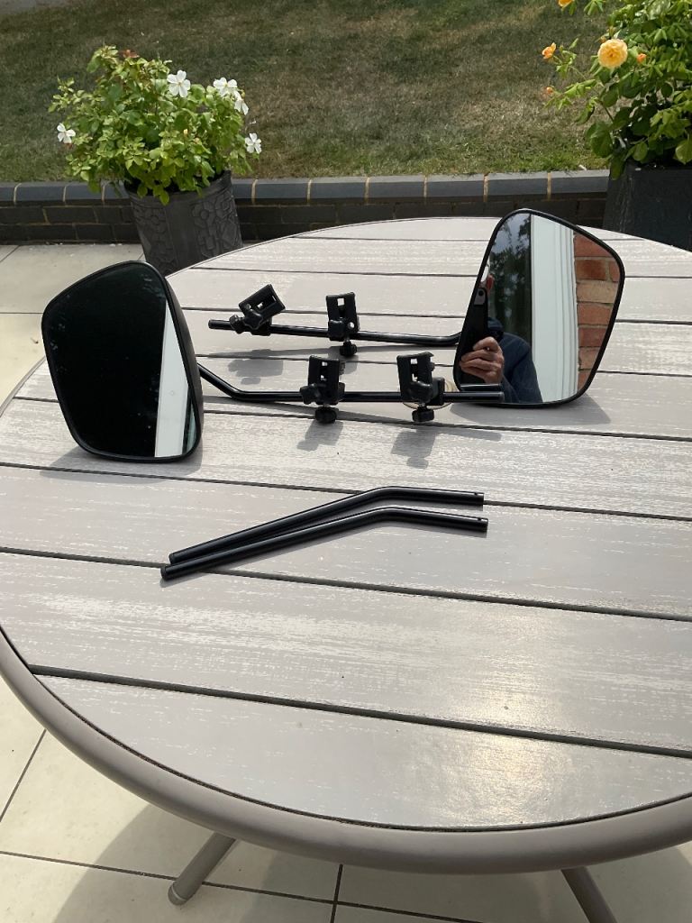 Large towing mirrors