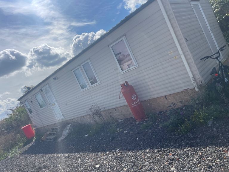 Static home to rent long term 